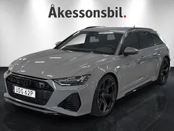Grå Begagnad 2023 Audi RS6 Performance Kombi | 1 429 000 kr (Dyr)