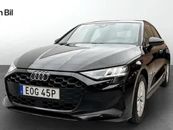 Svart Begagnad 2024 Audi A3 Sportback Proline Halvkombi | 279 000 kr (Marknadspris)