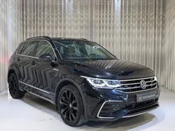Svart Begagnad 2020 VW Tiguan R-line SUV | 359 900 kr (Dyr)