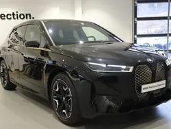 Svart Begagnad 2022 BMW iX SUV | 869 000 kr (Marknadspris)