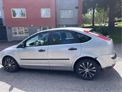 Silver Begagnad 2006 Ford Focus Halvkombi | 15 000 kr