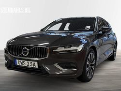 Grå Begagnad 2023 Volvo V60 Core Kombi | 339 000 kr (Bra pris)
