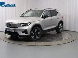 Silver (silver dawn metallic) Begagnad 2024 Volvo XC40 Plus SUV | 419 900 kr (Superpris)
