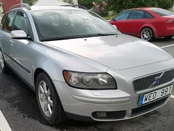 Grå Begagnad 2005 Volvo V50 Kinetic Kombi | 28 000 kr (Marknadspris)