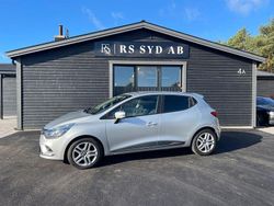 Silver Begagnad 2018 Renault Clio IV Zen Halvkombi | 96 000 kr (Marknadspris)