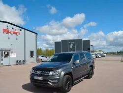 Grå Begagnad 2018 VW Amarok Pickup | 239 000 kr (Marknadspris)