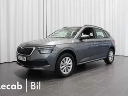 Grå (graphite grey metallic) Begagnad 2023 Skoda Kamiq SUV | 239 500 kr (Marknadspris)