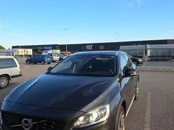 Begagnad 2017 Volvo V60 CC Kombi | 170 000 kr