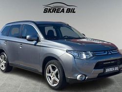 Grå Begagnad 2013 Mitsubishi Outlander SUV | 79 900 kr