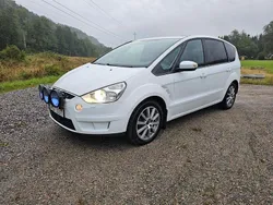 Vit Begagnad 2008 Ford S-MAX S Minibuss | 28 000 kr (Marknadspris)