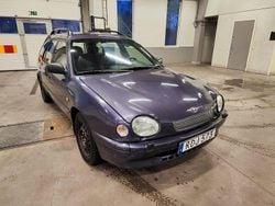Lila Begagnad 1999 Toyota Corolla Kombi | 29 900 kr (Marknadspris)