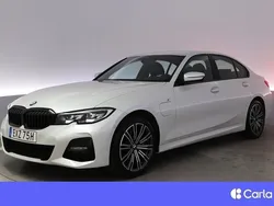 Vit Begagnad 2020 BMW 330e M Sport Sedan | 321 900 kr (Marknadspris)
