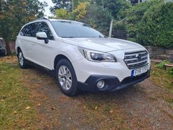 Vit Begagnad 2017 Subaru Outback SUV | 164 000 kr (Superpris)