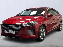 Röd Begagnad 2018 Hyundai Ioniq Sedan | 165 000 kr