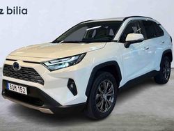 Vit Begagnad 2022 Toyota RAV4 Hybrid SUV | 359 900 kr