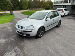 Silver Begagnad 2005 VW Golf IV Trendline Halvkombi | 29 900 kr (Marknadspris)
