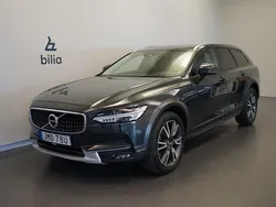 Grå Begagnad 2020 Volvo V90 CC Kombi | 399 500 kr (Marknadspris)