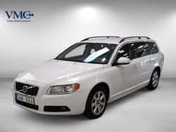 Vit Begagnad 2011 Volvo V70 Momentum Kombi | 115 000 kr (Dyr)