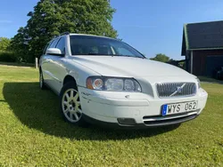 Vit Begagnad 2005 Volvo V70 Kinetic Kombi | 20 000 kr (Marknadspris)