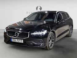 Svart Begagnad 2019 Volvo V60 Momentum Kombi | 184 900 kr (Bra pris)