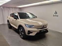 Ljusbrun Ny 2024 Volvo EC40 Plus SUV | 494 900 kr (Marknadspris)