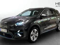 Grå (grey) Begagnad 2022 Kia e-Niro 2 SUV | 289 900 kr (Lite dyr)