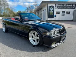 Svart Begagnad 1993 BMW 325 Cabriolet M Sport Cab | 139 900 kr