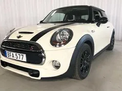 Vit Begagnad 2015 Mini Cooper S Pepper Halvkombi | 149 000 kr (Bra pris)