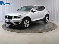 Silver Begagnad 2018 Volvo XC40 Momentum SUV | 266 800 kr (Marknadspris)