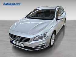Silver Begagnad 2017 Volvo V60 Business Edition Kombi | 154 000 kr (Marknadspris)