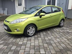 Grön Begagnad 2011 Ford Fiesta Titanium Halvkombi | 39 000 kr (Bra pris)