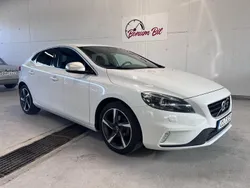 Vit Begagnad 2015 Volvo V40 R-Design Kombi | 132 000 kr (Bra pris)