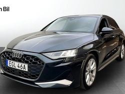 Manhattangrå metallic Begagnad 2025 Audi A3 Advanced Sedan | 439 000 kr