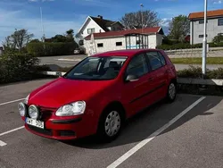 Röd Begagnad 2007 VW Golf V Trendline Halvkombi | 33 000 kr (Marknadspris)