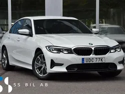 Vit Begagnad 2019 BMW 330e Sport Line Sedan | 264 900 kr (Bra pris)