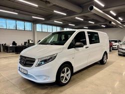 Vit Begagnad 2017 Mercedes Vito Minibuss | 299 900 kr