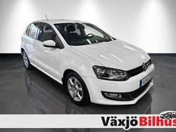 Vit Begagnad 2013 VW Polo Halvkombi | 89 900 kr (Marknadspris)