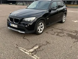 Svart Begagnad 2012 BMW X1 SUV | 94 900 kr (Marknadspris)