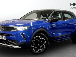 Blå (blue) Begagnad 2021 Opel Mokka-e Ultimate SUV | 189 900 kr (Marknadspris)