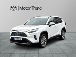Vit Begagnad 2024 Toyota RAV4 Hybrid Executive SUV | 449 900 kr (Bra pris)