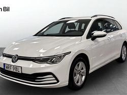 Vit Begagnad 2021 VW Golf VIII Life Kombi | 269 900 kr (Marknadspris)