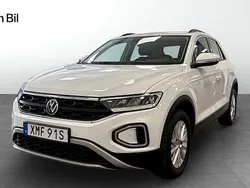 Vit Begagnad 2022 VW T-Roc Life SUV | 269 900 kr (Marknadspris)