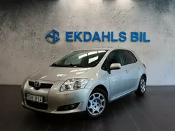Silver Begagnad 2008 Toyota Auris Halvkombi | 54 900 kr (Marknadspris)