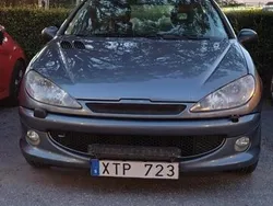 Grå Begagnad 2006 Peugeot 206 Halvkombi | 12 000 kr (Marknadspris)