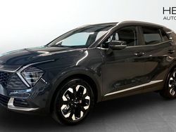 Grå (grey) Ny 2025 Kia Sportage 2 SUV | 444 475 kr (Marknadspris)