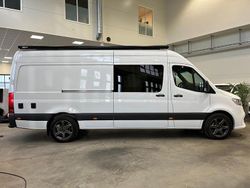 Vit Begagnad 2023 Mercedes Sprinter Van | 995 000 kr