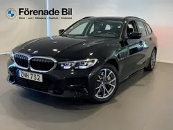 Svart Begagnad 2022 BMW 330e Sport Line Kombi | 319 000 kr (Superpris)