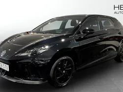 Svart (black) Begagnad 2023 MG MG4 EV Halvkombi | 249 900 kr