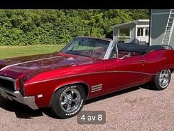 Röd Begagnad 1968 Buick Skylark Cab | 179 000 kr