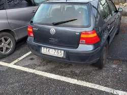 Grå Begagnad 2003 VW Golf IV Basis Halvkombi | 4 000 kr (Superpris)